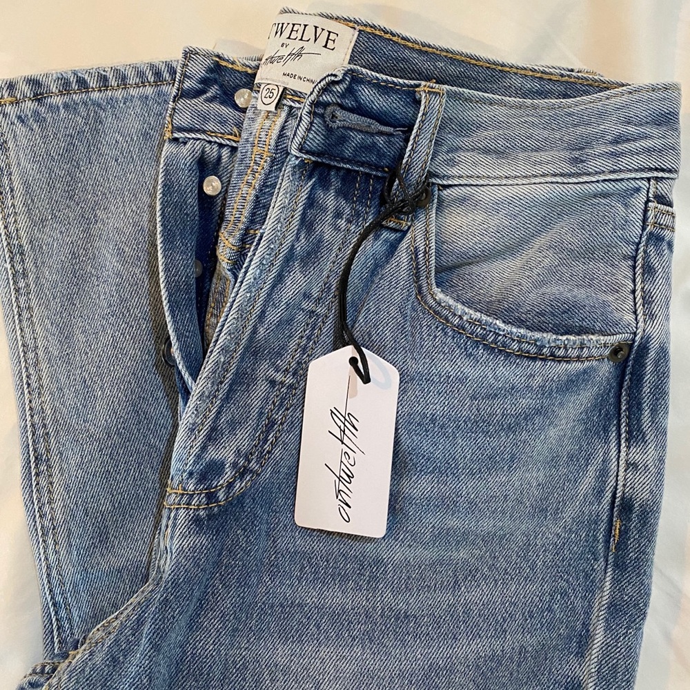 High Waisted Jeans